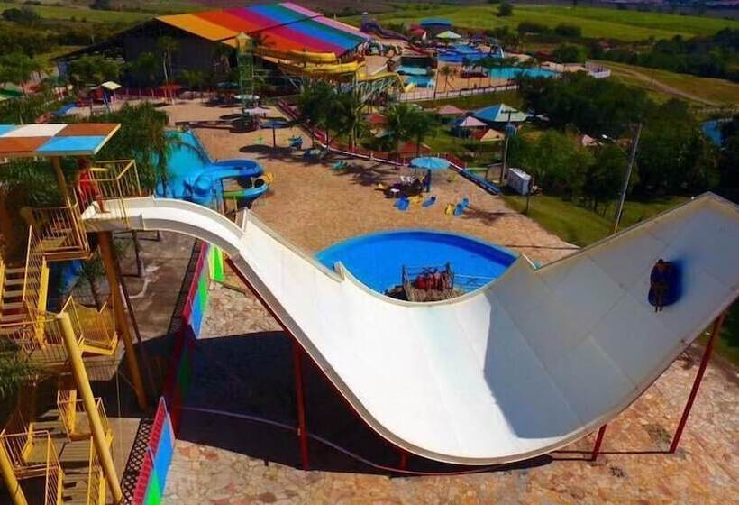 Отель Vale Das Aguas Parque