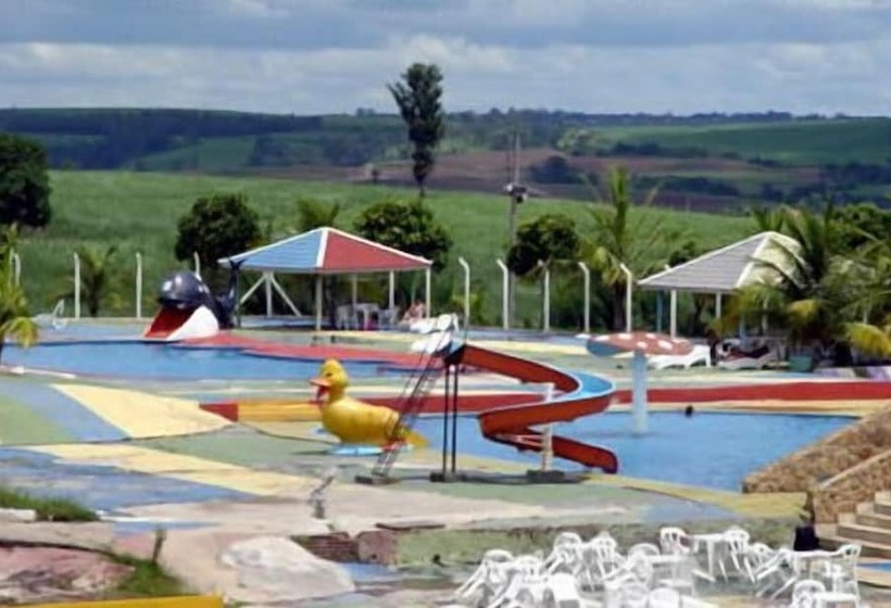 Отель Vale Das Aguas Parque