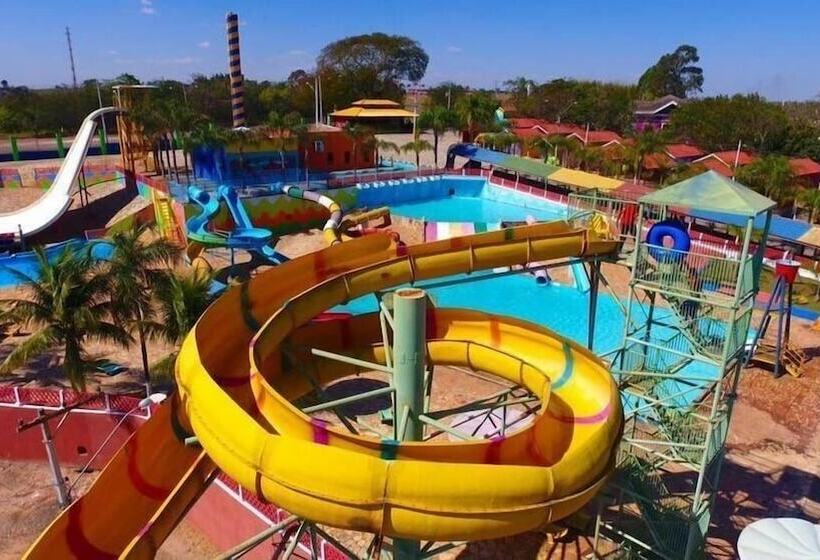Отель Vale Das Aguas Parque