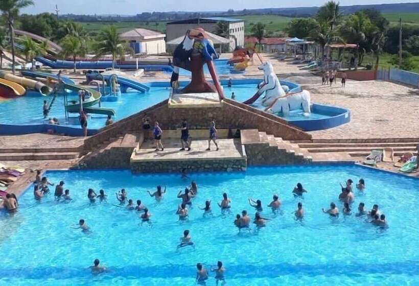 Отель Vale Das Aguas Parque
