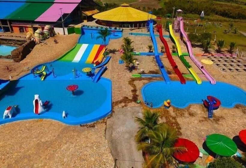 Отель Vale Das Aguas Parque