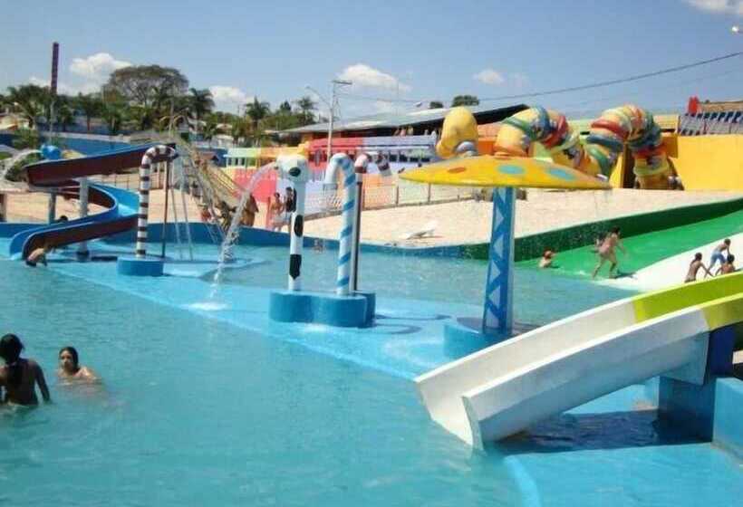 Отель Vale Das Aguas Parque