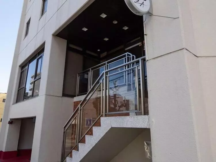 Business Hotel Nakayama