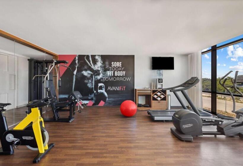 هتل Avani Cancún Airport