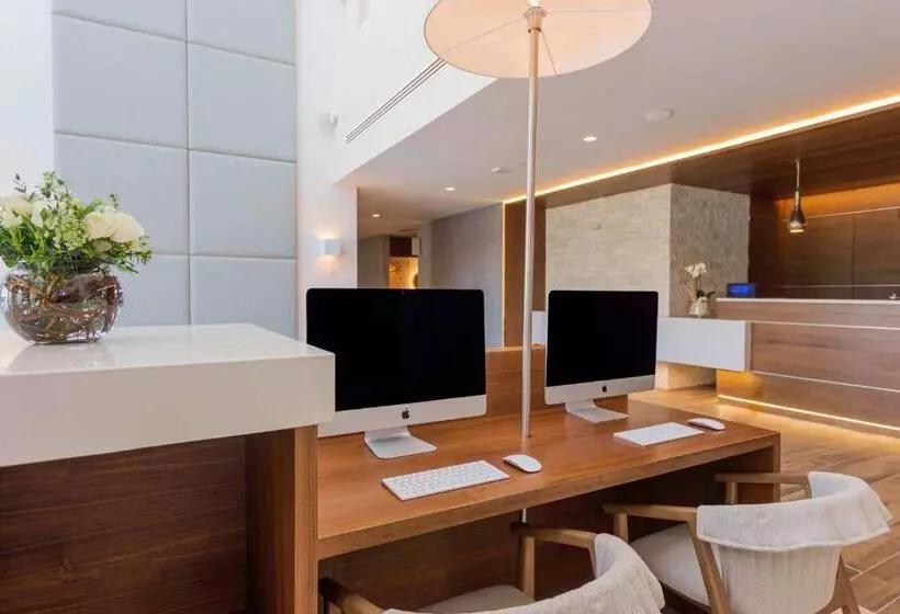 Hotelli Avani Cancún Airport