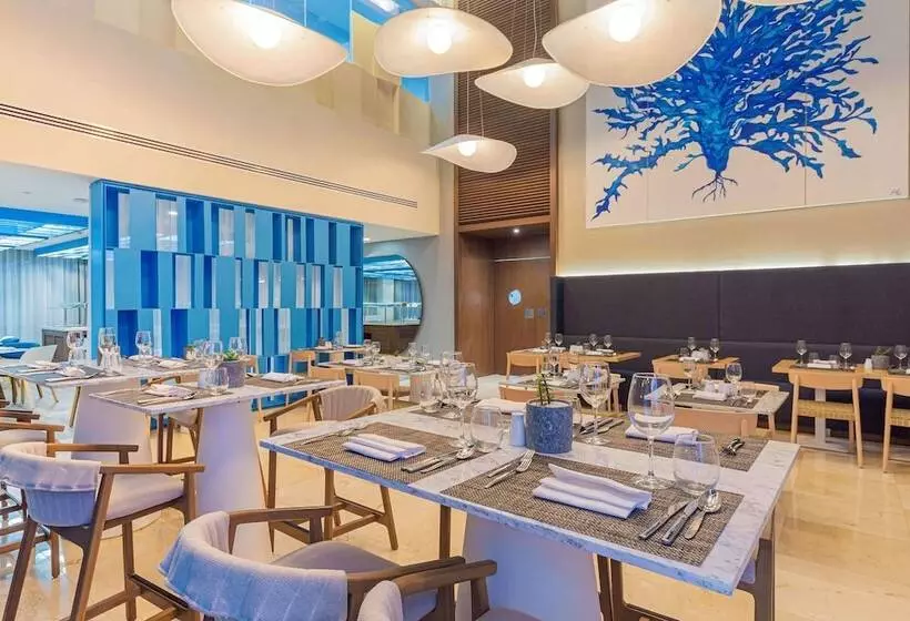 Hotelli Avani Cancún Airport