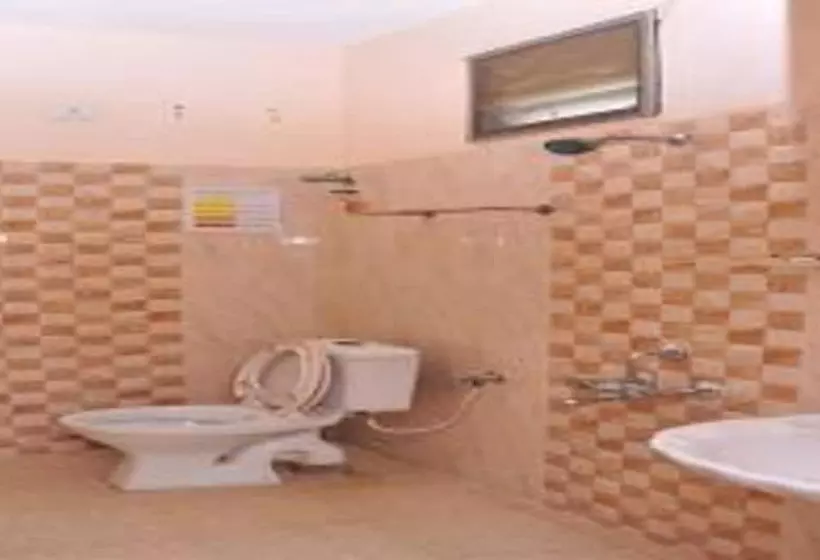 Hotelli Kpa Grand Palace