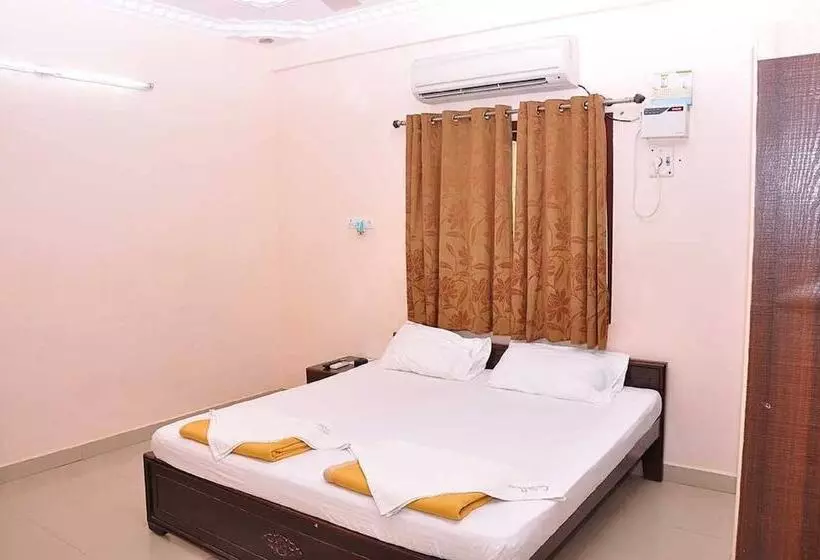 Hotelli Kpa Grand Palace