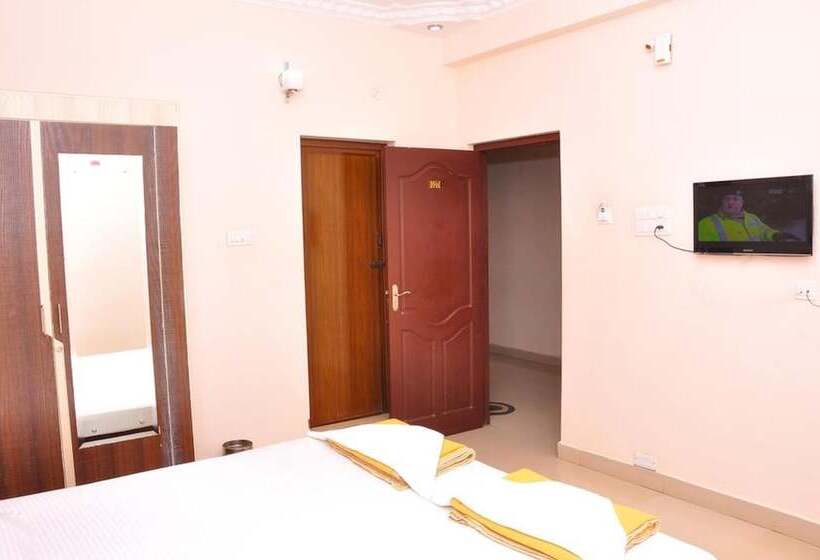 Hotel Kpa Grand Palace