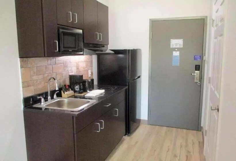 Motelli Studio 6port Allen, La  Baton Rouge I10