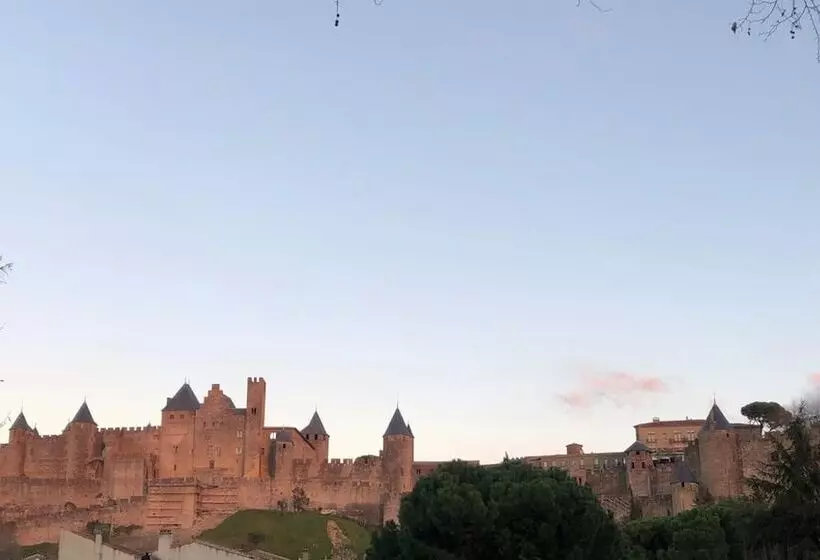 Aamiaismajoitus (B&B) Le Grenier Occitan