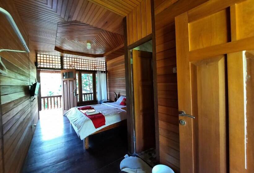 تختخواب و صبحانه Besar Bulan Baru   Senggigi