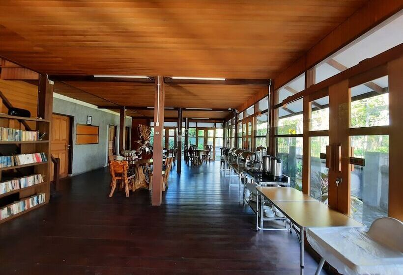 تختخواب و صبحانه Besar Bulan Baru   Senggigi