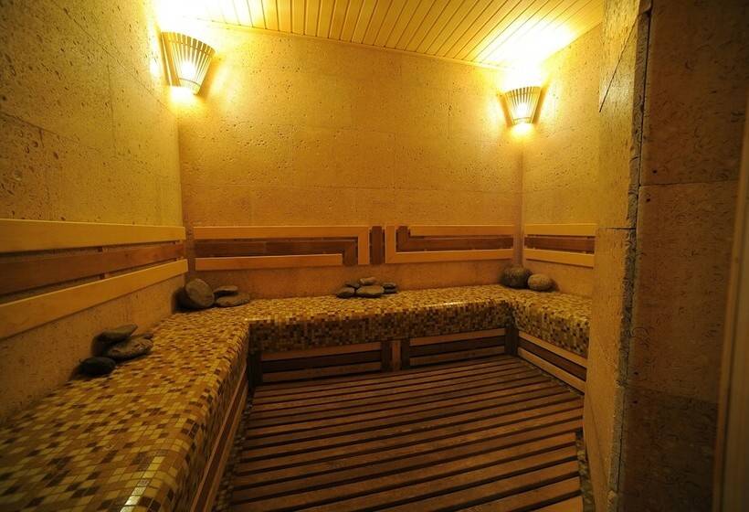 هتل Cronwell Park Nika