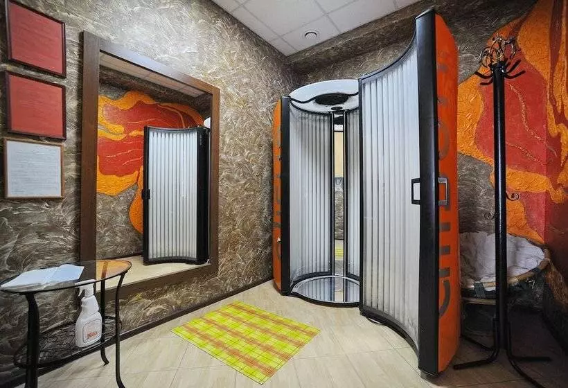 هتل Cronwell Park Nika