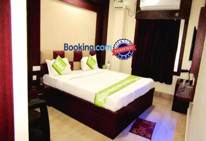 هتل Goroomgo Gouri Palace Puri