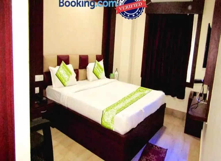 هتل Goroomgo Gouri Palace Puri