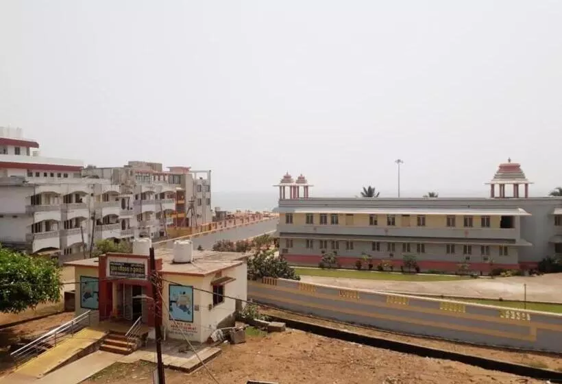 هتل Goroomgo Gouri Palace Puri