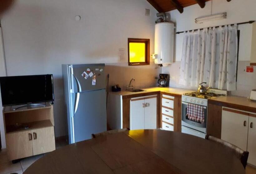 هتل Hosteria Sueños Dorados