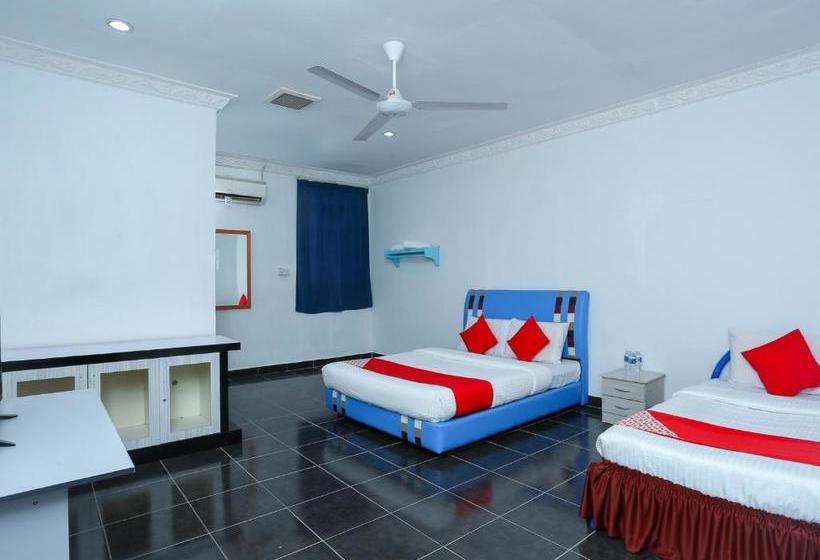 בית מלון כפרי Oyo 44112 Darvel Bay Travelodge