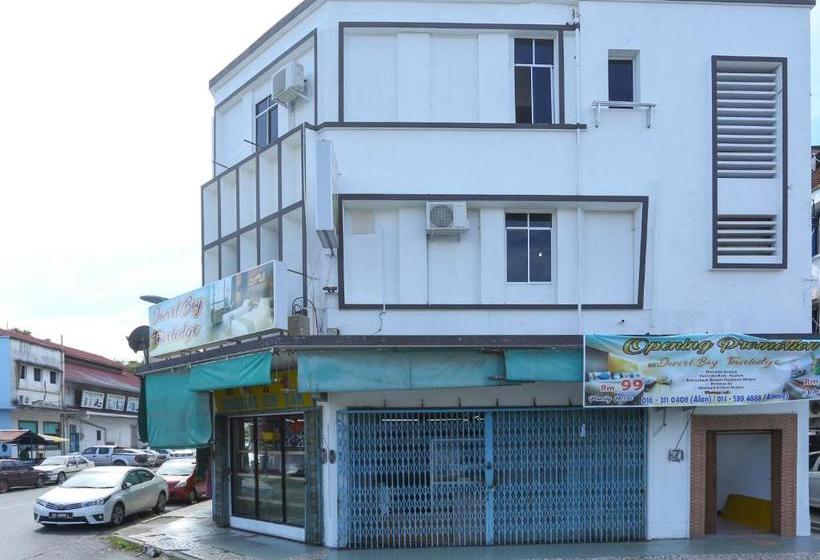 בית מלון כפרי Oyo 44112 Darvel Bay Travelodge