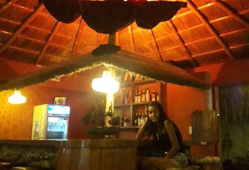 בית מלון כפרי Pirates Diving Resort