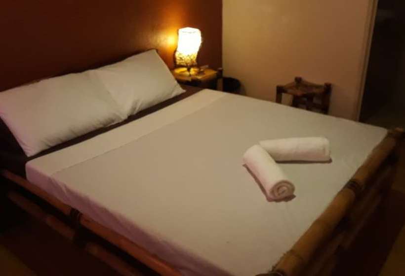 בית מלון כפרי Pirates Diving Resort