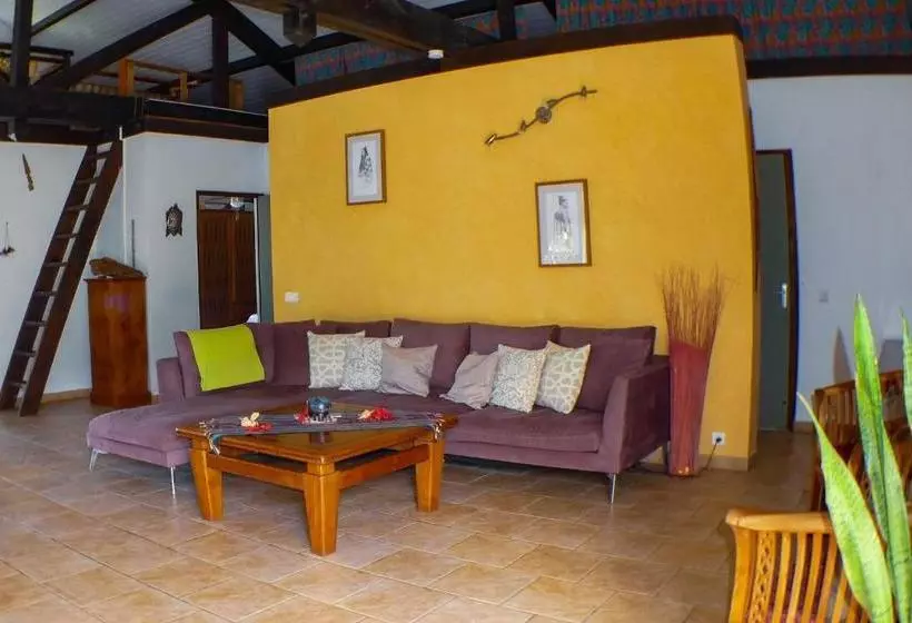 تختخواب و صبحانه Bouddha Villa