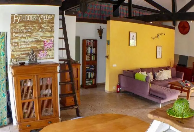 تختخواب و صبحانه Bouddha Villa