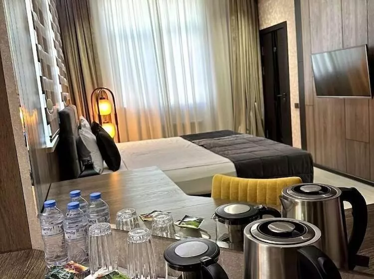 تختخواب و صبحانه Home