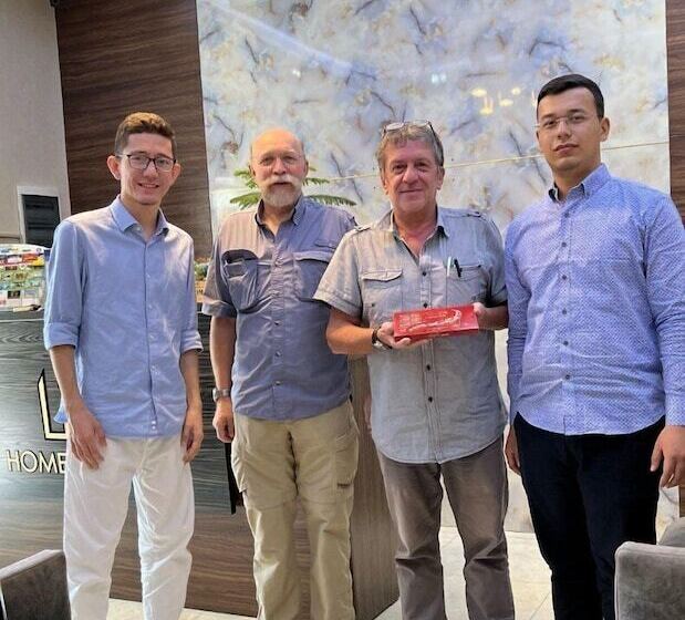 تختخواب و صبحانه Home