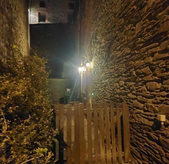 تختخواب و صبحانه Le Vieux La Roche