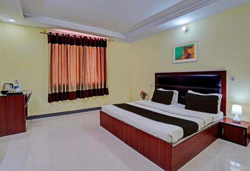 酒店 Ananya Royals By Oyo Rooms