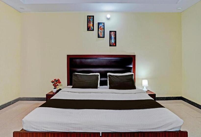 酒店 Ananya Royals By Oyo Rooms