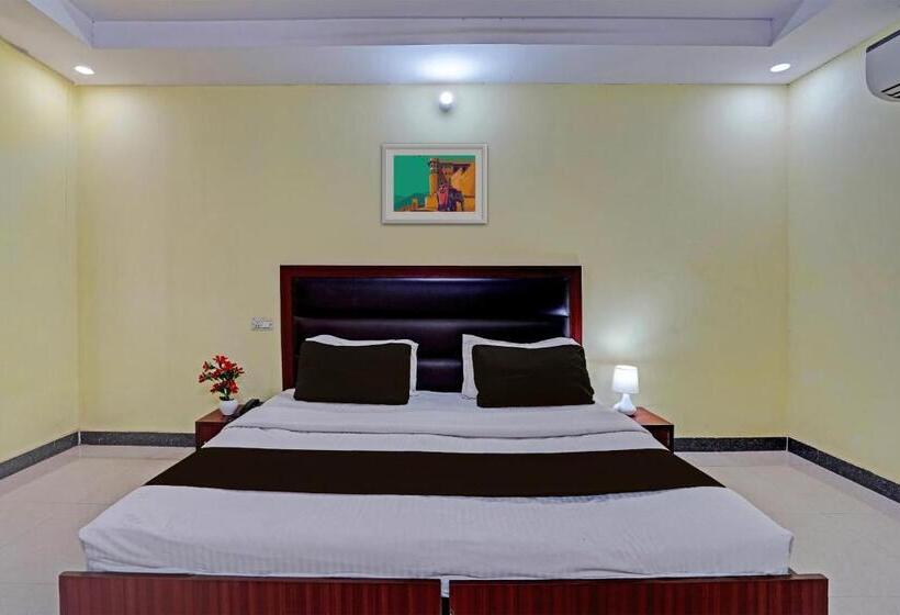 酒店 Ananya Royals By Oyo Rooms