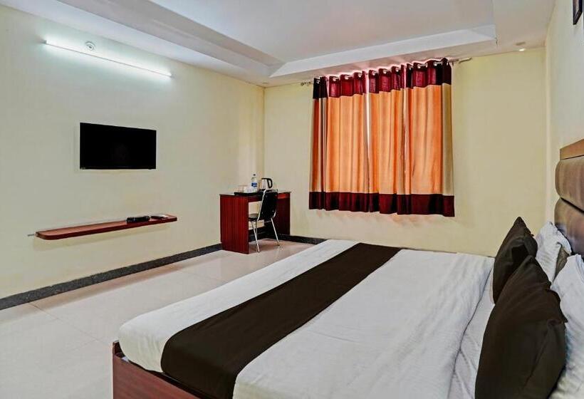 酒店 Ananya Royals By Oyo Rooms