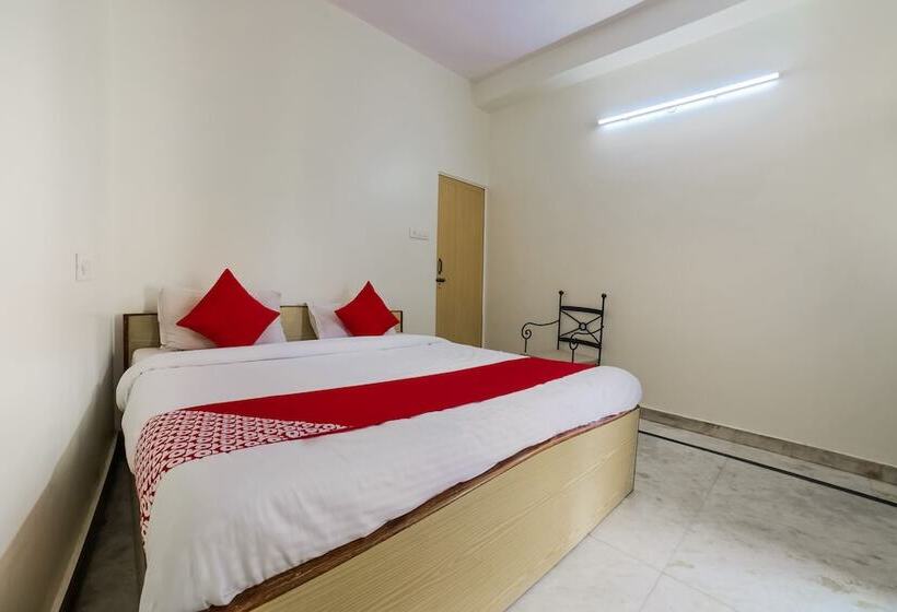 בית מלון כפרי Anshu By Oyo Rooms