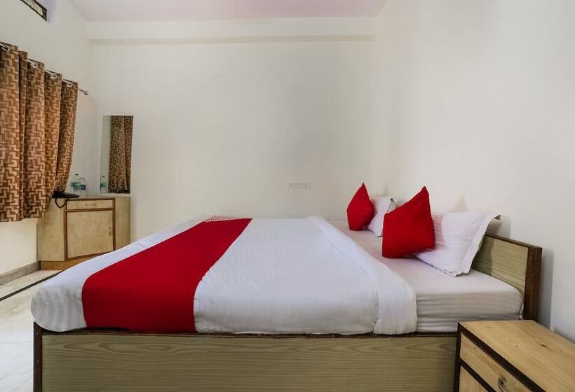 בית מלון כפרי Anshu By Oyo Rooms