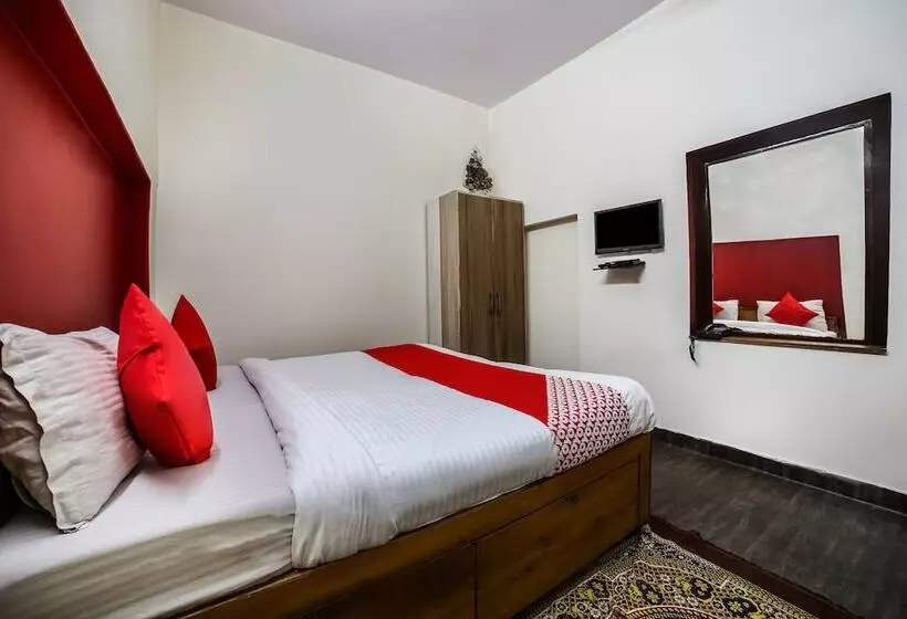 هتل Anshu By Oyo Rooms