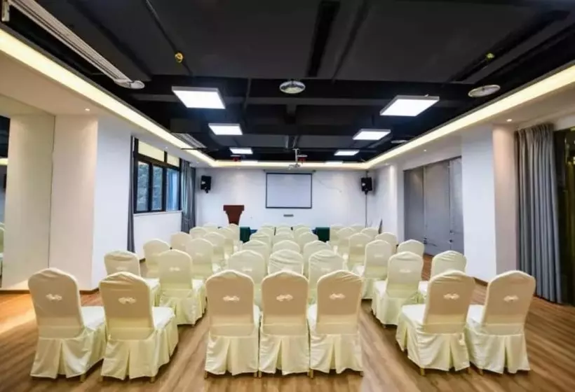 هتل Bo Lian Hui Fashion