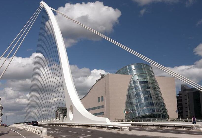 酒店 Moxy Dublin City