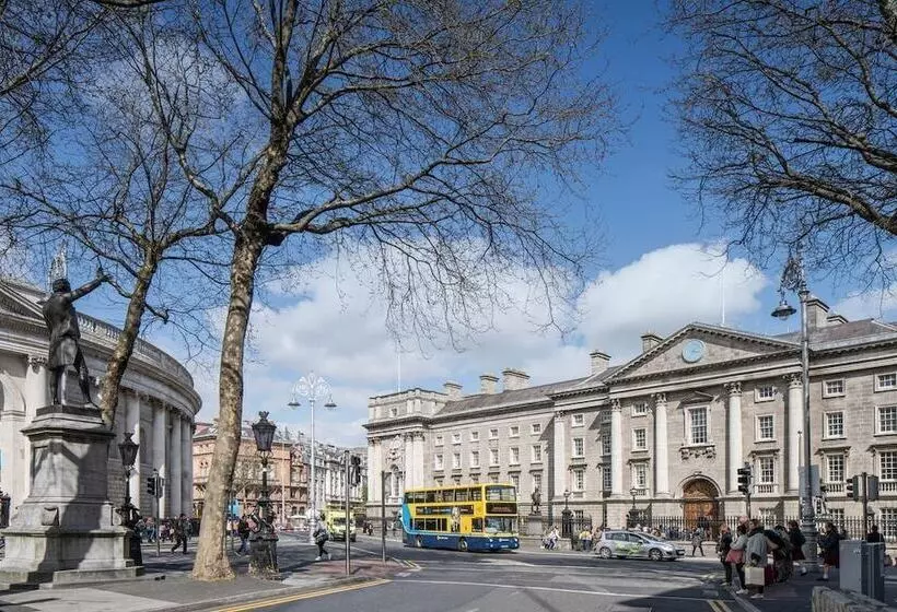 هتل Moxy Dublin City