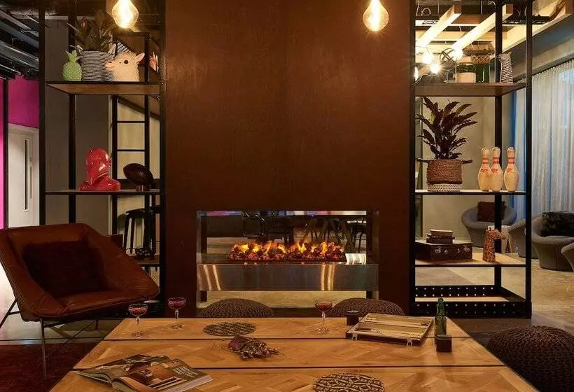 هتل Moxy Dublin City