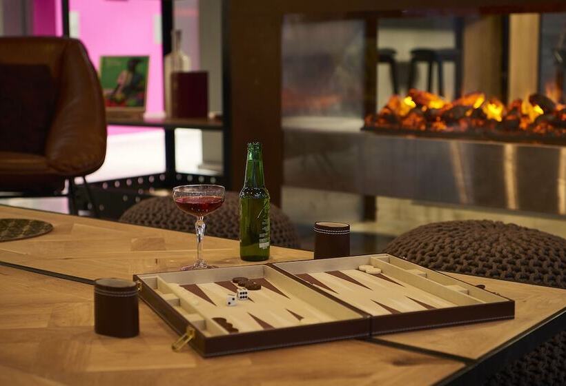 酒店 Moxy Dublin City