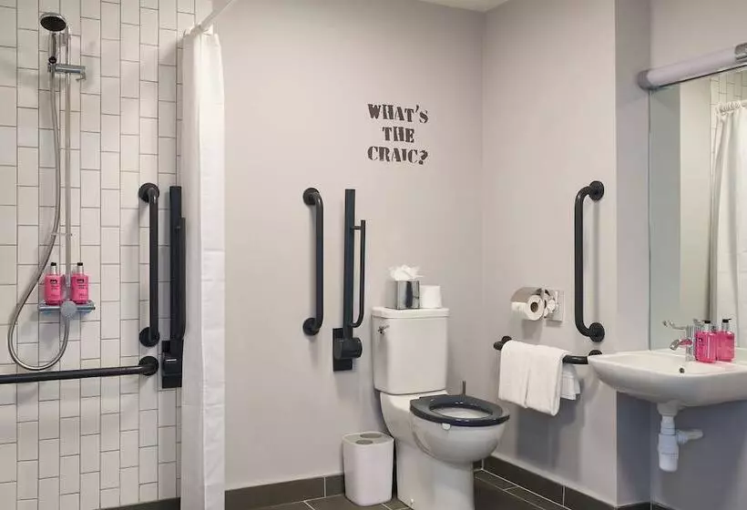 هتل Moxy Dublin City