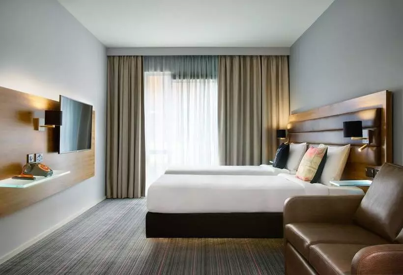 هتل Moxy Dublin City