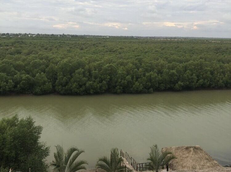 هتل Restaurant Les Cocotiers Morondava