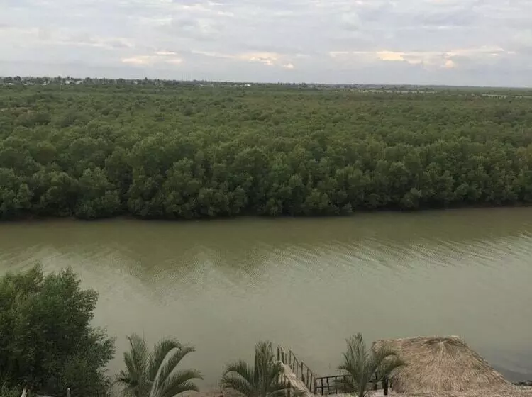هتل Restaurant Les Cocotiers Morondava