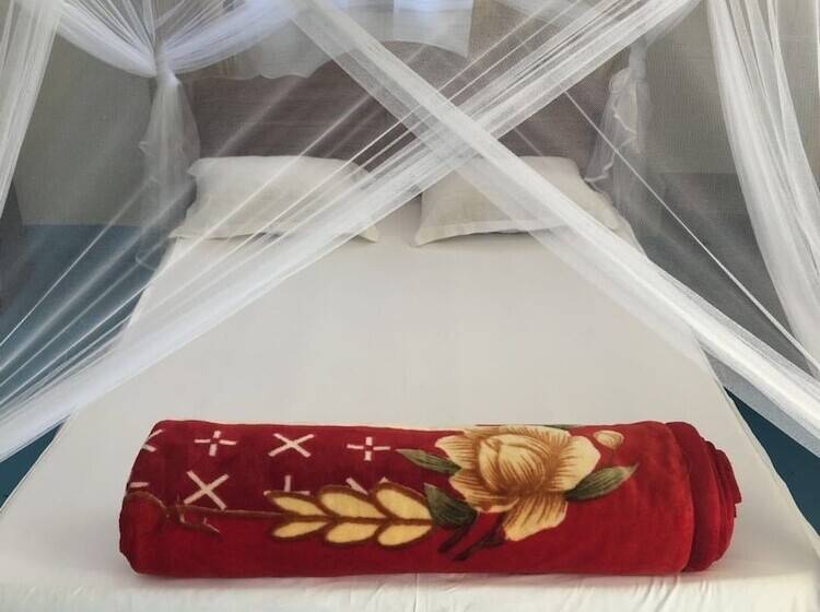 هتل Restaurant Les Cocotiers Morondava