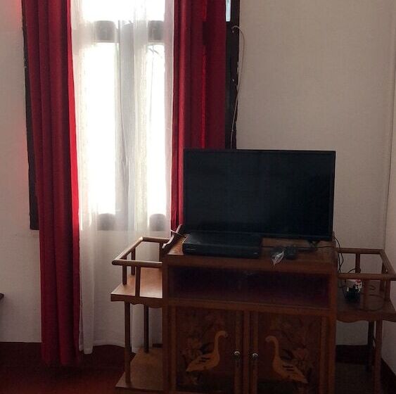 هتل Restaurant Les Cocotiers Morondava